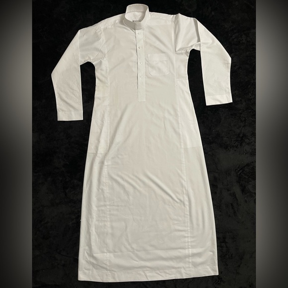 White Long Sleeve Button-Up Thobe - Picture 1 of 3